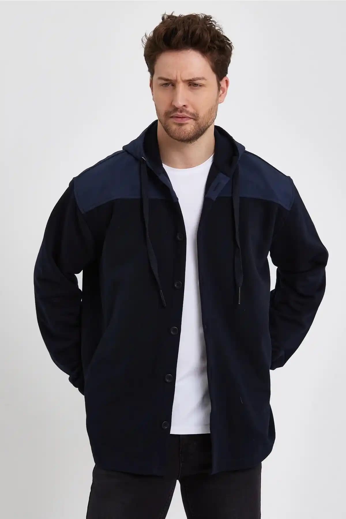 Paraşüt Kumaş Hırka Modada Hafiflik ve Dayanıklılığı Bir Arada Sunan Trend Parça