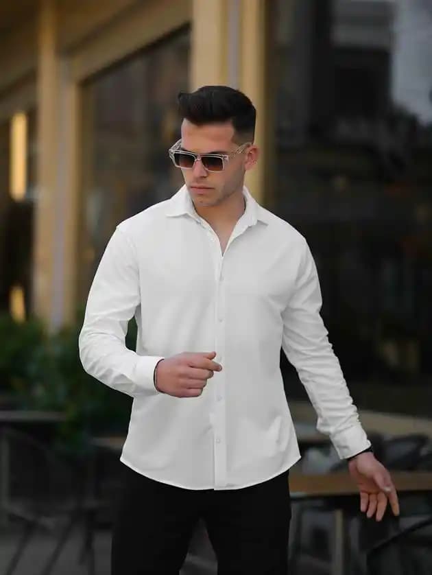 Parlak Erkek Gömlek Modası ve Stil İpuçlarıyla Şıklığınızı Yükseltin