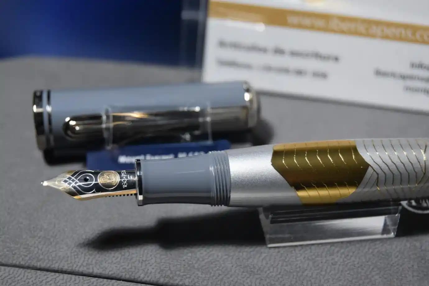 Pelikan Mont: Moda Dünyasında Zamansız ve Dayanıklı Bir Kış Giyim Parçası