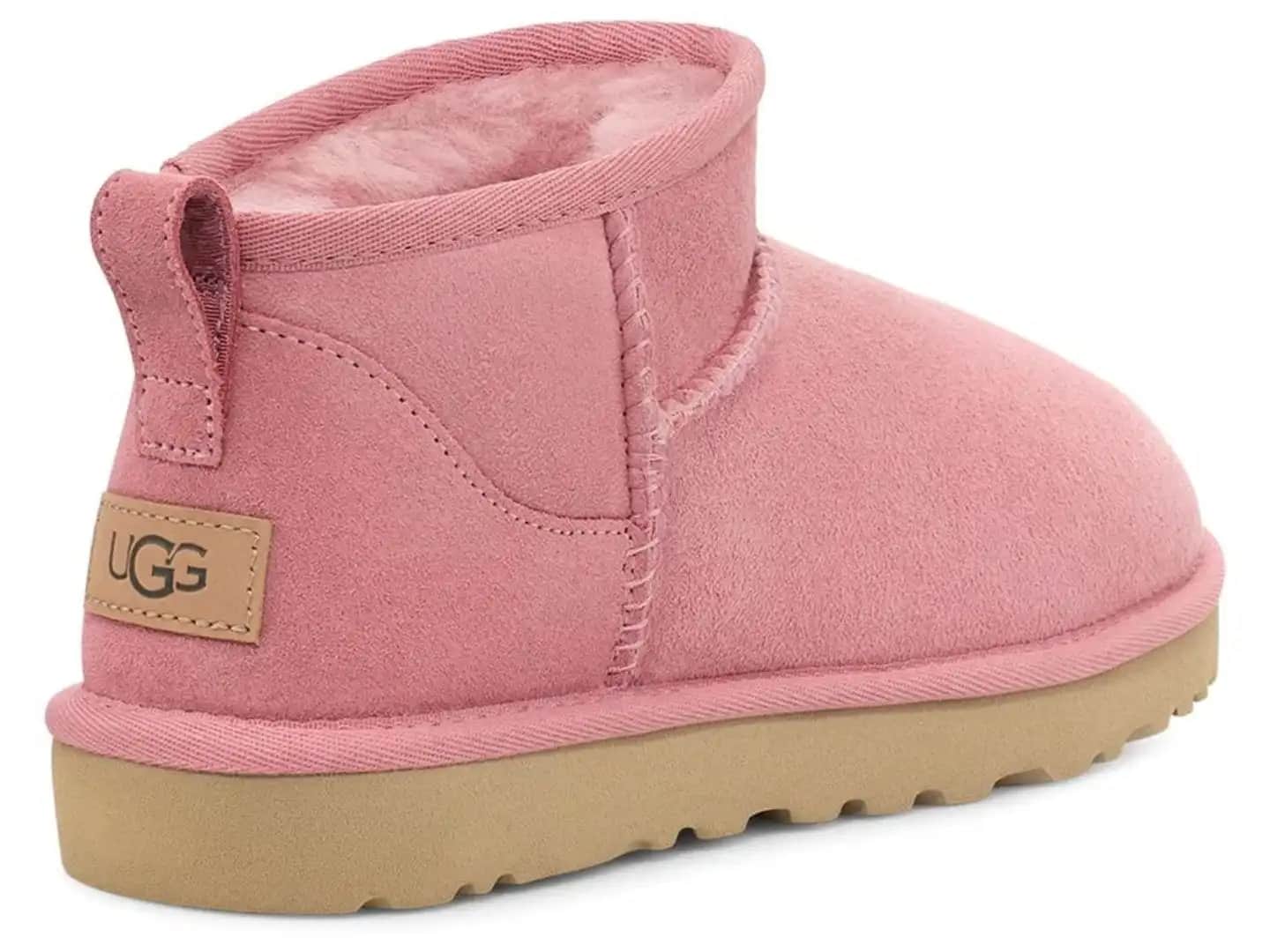 Pembe Ugg Ayakkabılar: Moda Dünyasında Renkli ve Şık Bir Seçenek