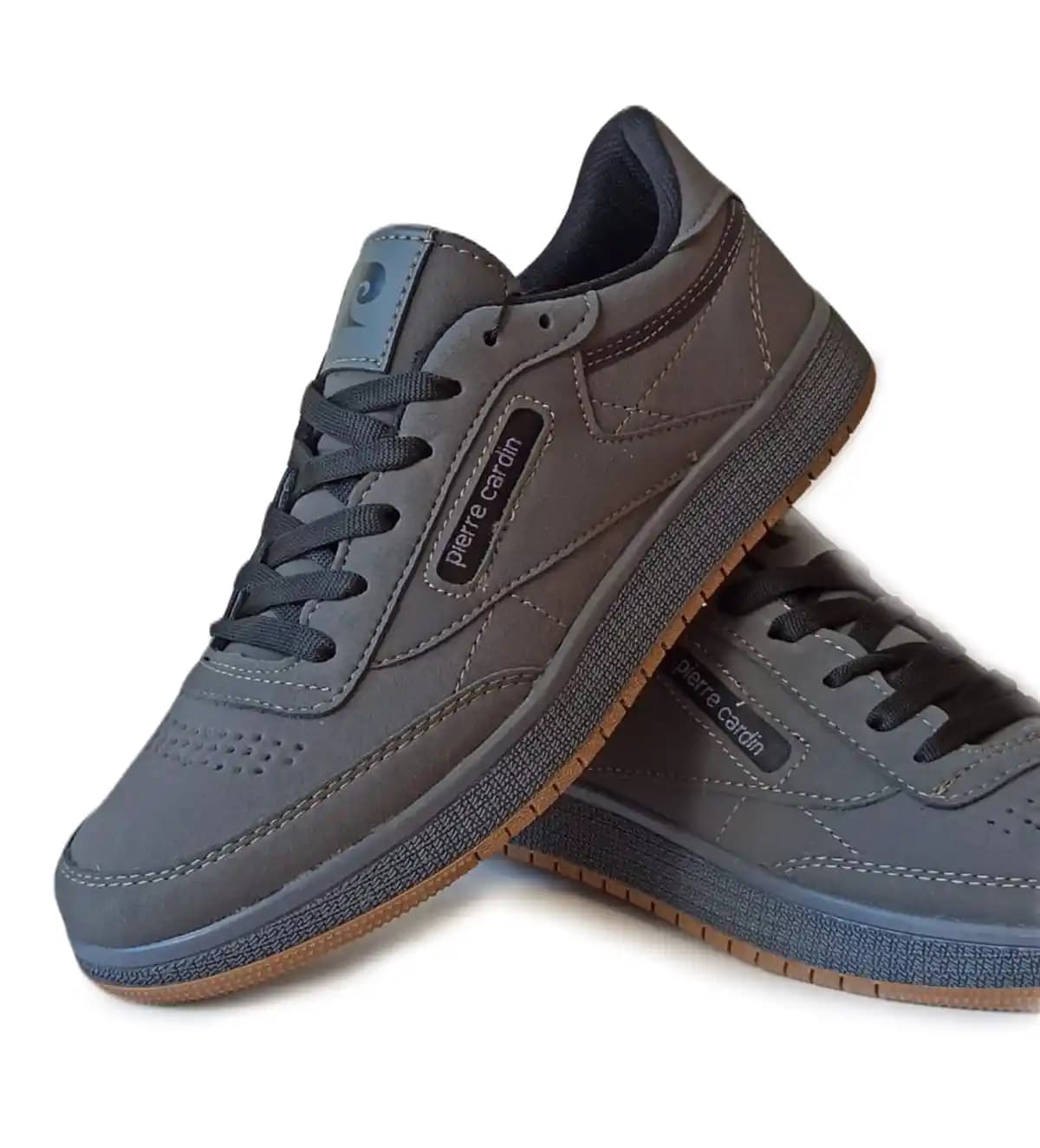 Pierre Cardin Erkek Sneaker Modelleri: Şıklık ve Konforun Mükemmel Buluşması