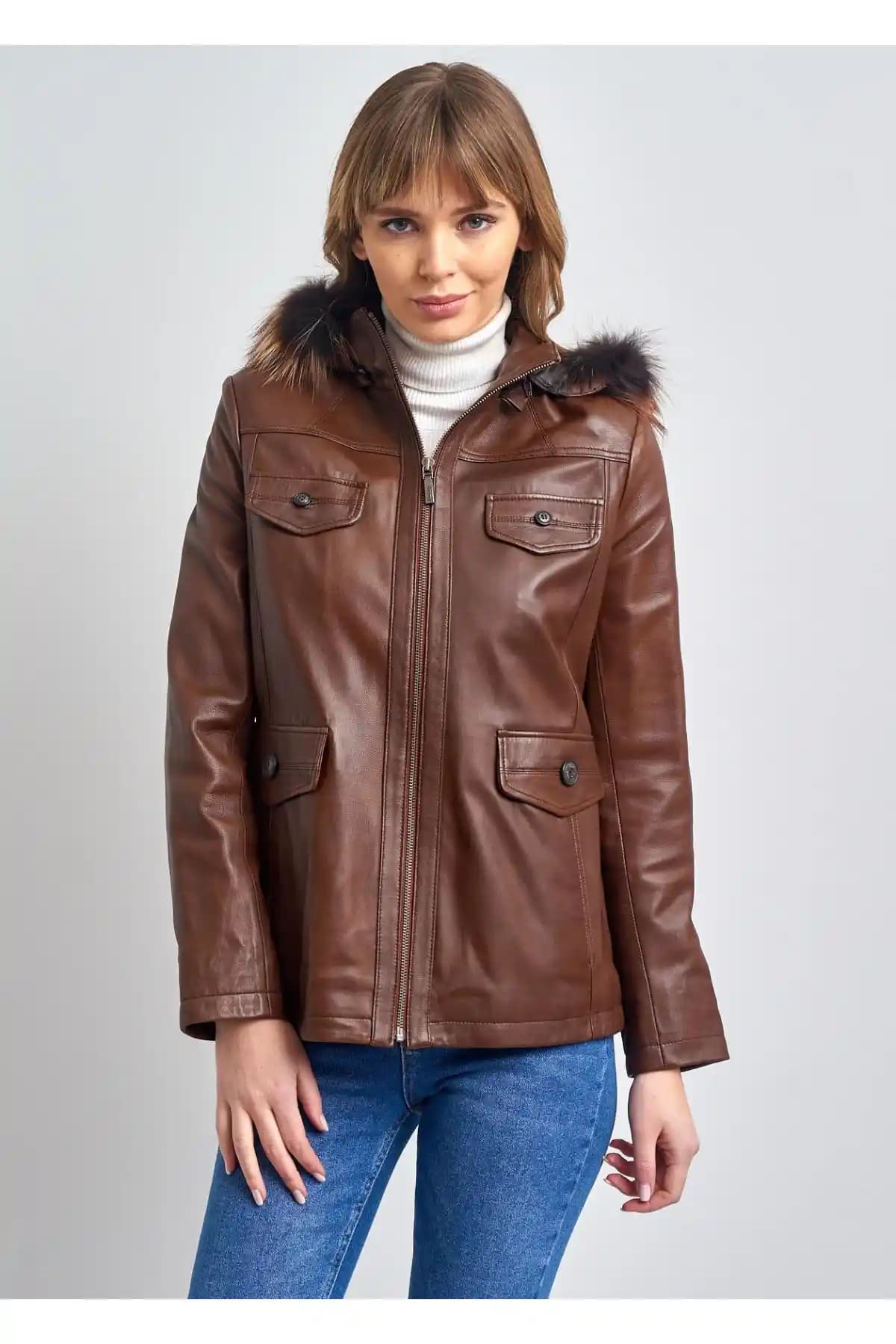 Pierre Cardin Mont Bayan Koleksiyonu: Şıklık ve Fonksiyonellik Bir Arada