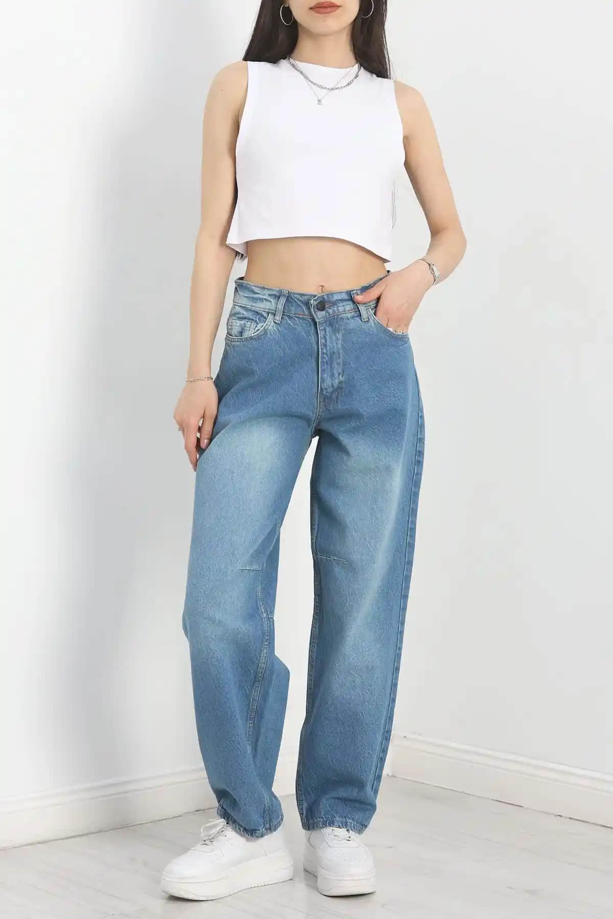 Pileli Kot Pantolon: Güncel Moda Trendleri ve Kombinasyon Önerileri