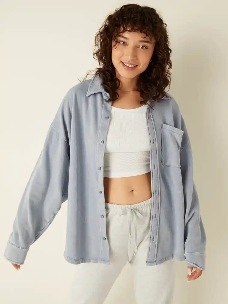 Polar Gömlek Ceketleri: Moda ve Fonksiyonelliğin Modern Kombinasyonları