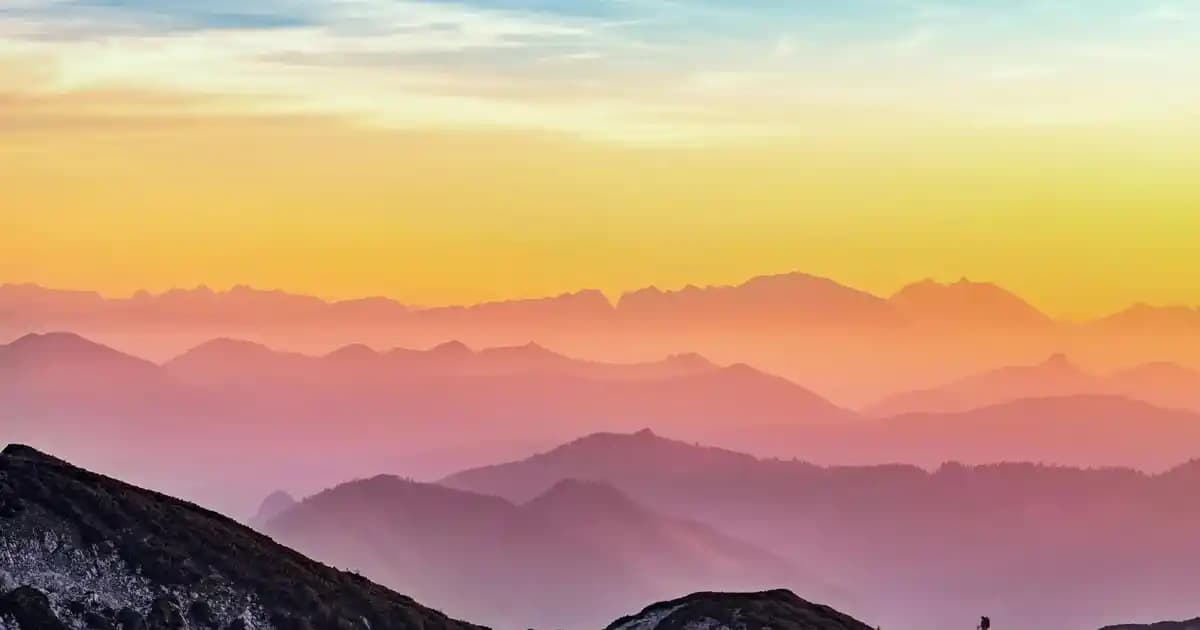 Poliamid Kumaş Nedir ve Moda Endüstrisinde Nasıl Kullanılır