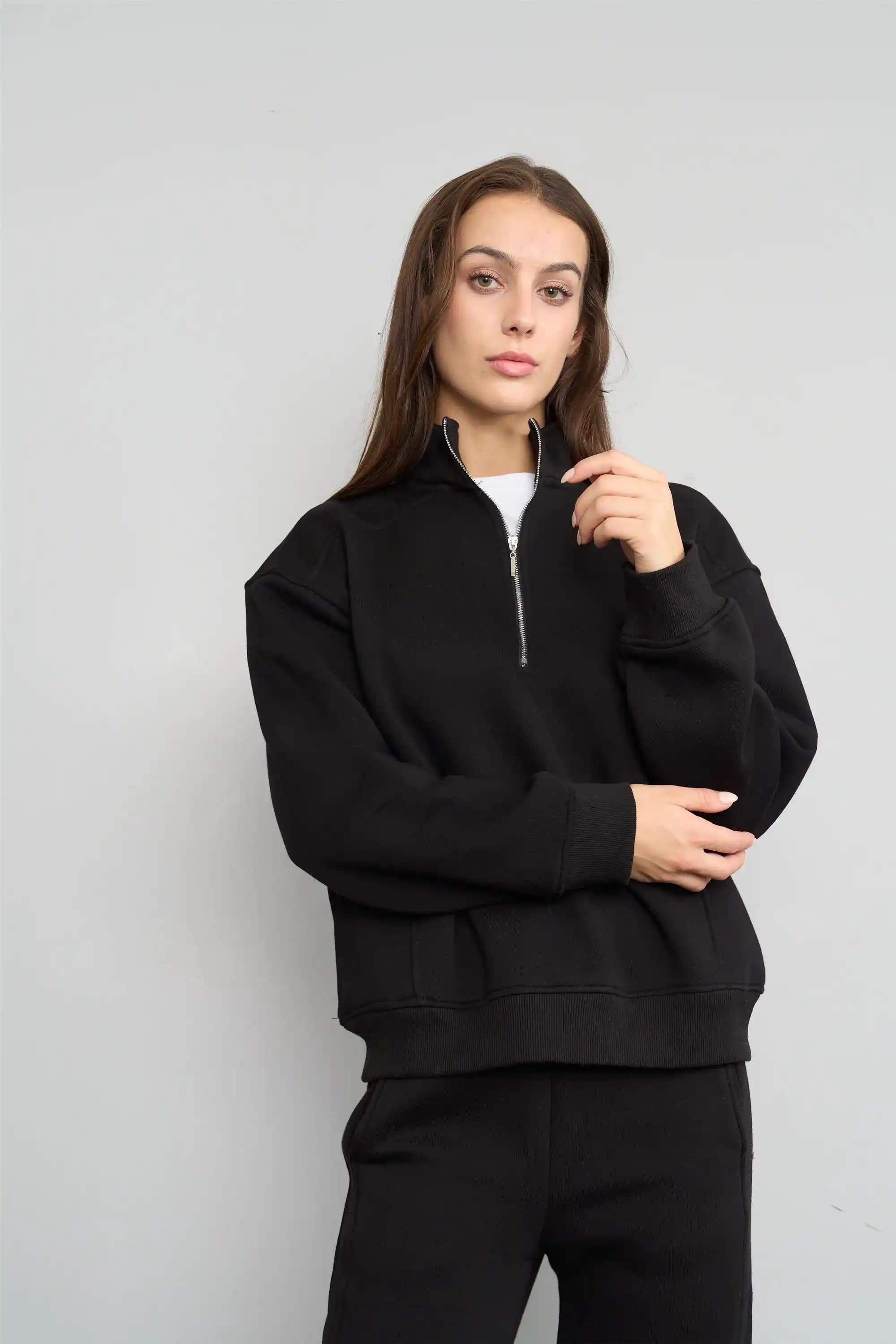 Polo Bayan Sweatshirtleri: Moda ve Rahatlığın Mükemmel Buluşması