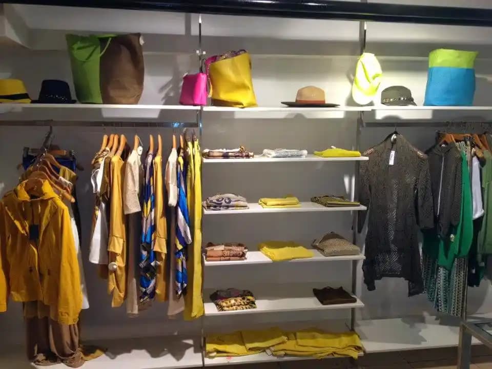 Polo Giyiminde Güncel Trendler ve Online Kataloglar ile Stil Yaratma Rehberi