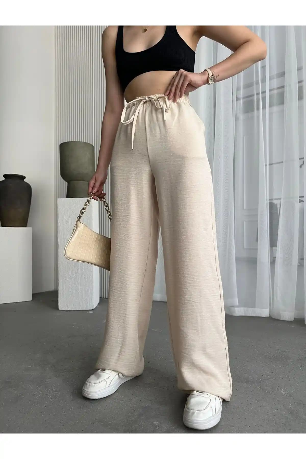 Polo Keten Pantolonlar: Yaz Ayları İçin Şık ve Konforlu Giyim Seçenekleri