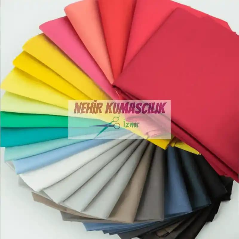 Polyester Kumaşın Esneklik Durumu ve Moda Sektöründeki Kullanım İpuçları