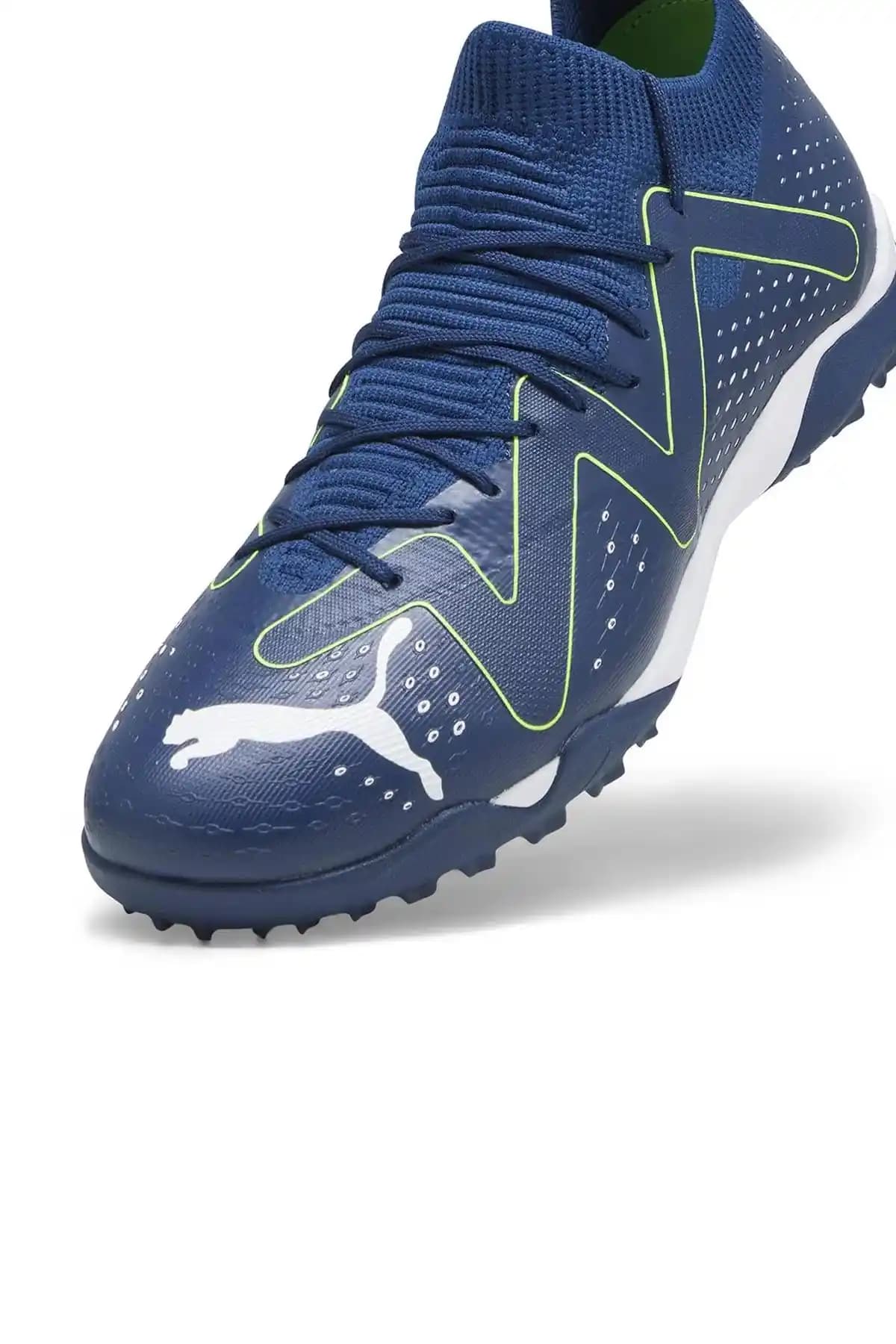 Puma Erkek Halı Saha Ayakkabıları: Performans ve Şıklığın Modern Buluşması