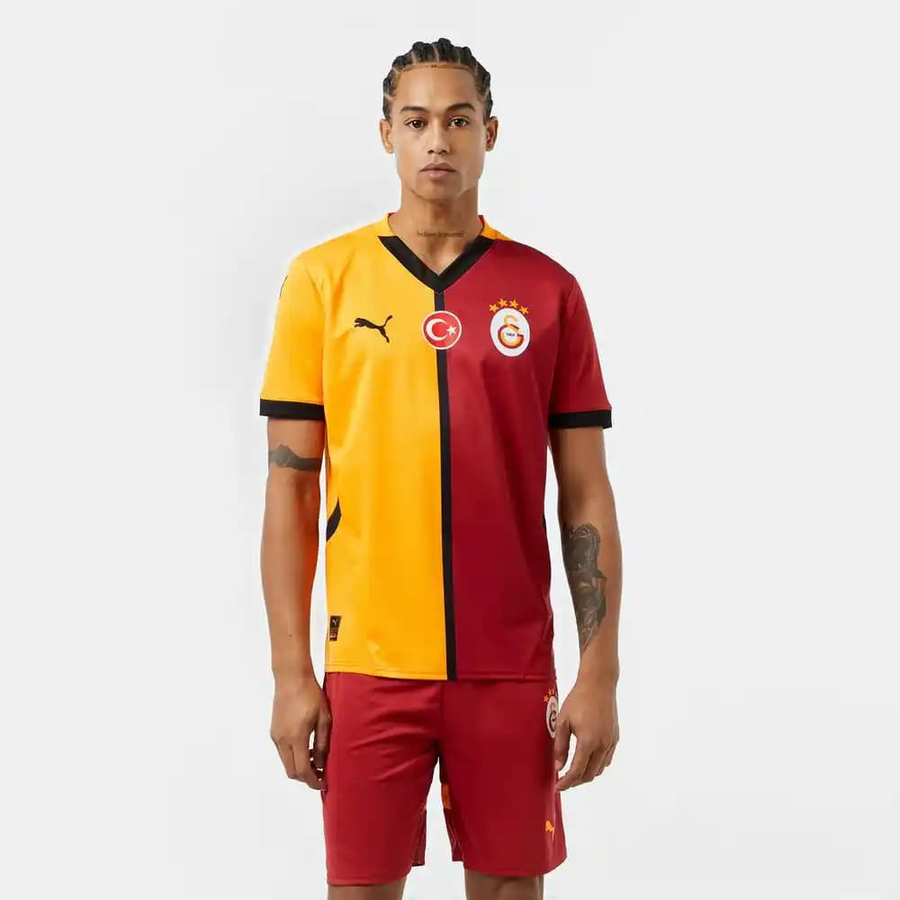 PUMA-Galatasaray İşbirliğiyle Spor Modasında Yeni Trendler ve Tasarım Detayları