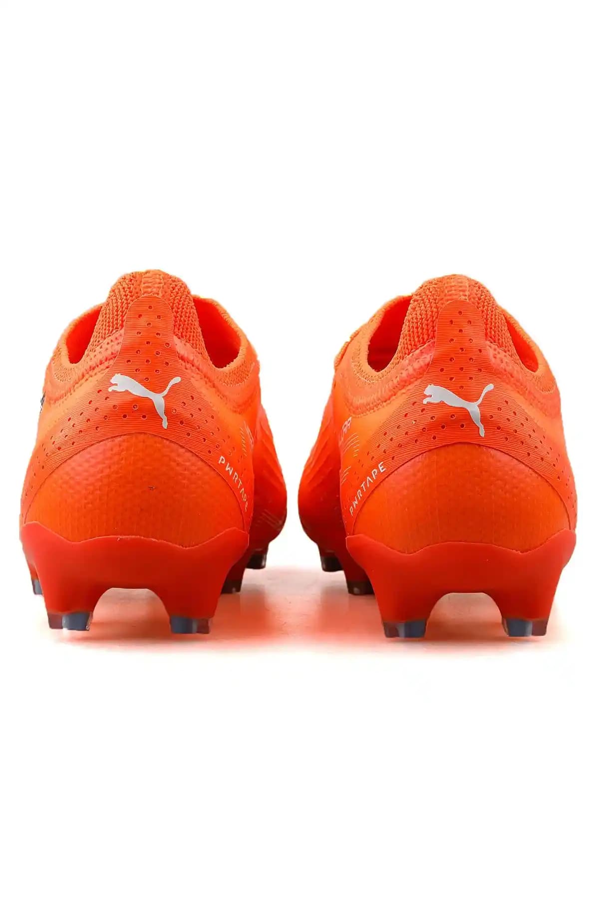 Puma'nın Turuncu Krampon ve Moda Koleksiyonlarıyla Spor ve Moda Buluşması