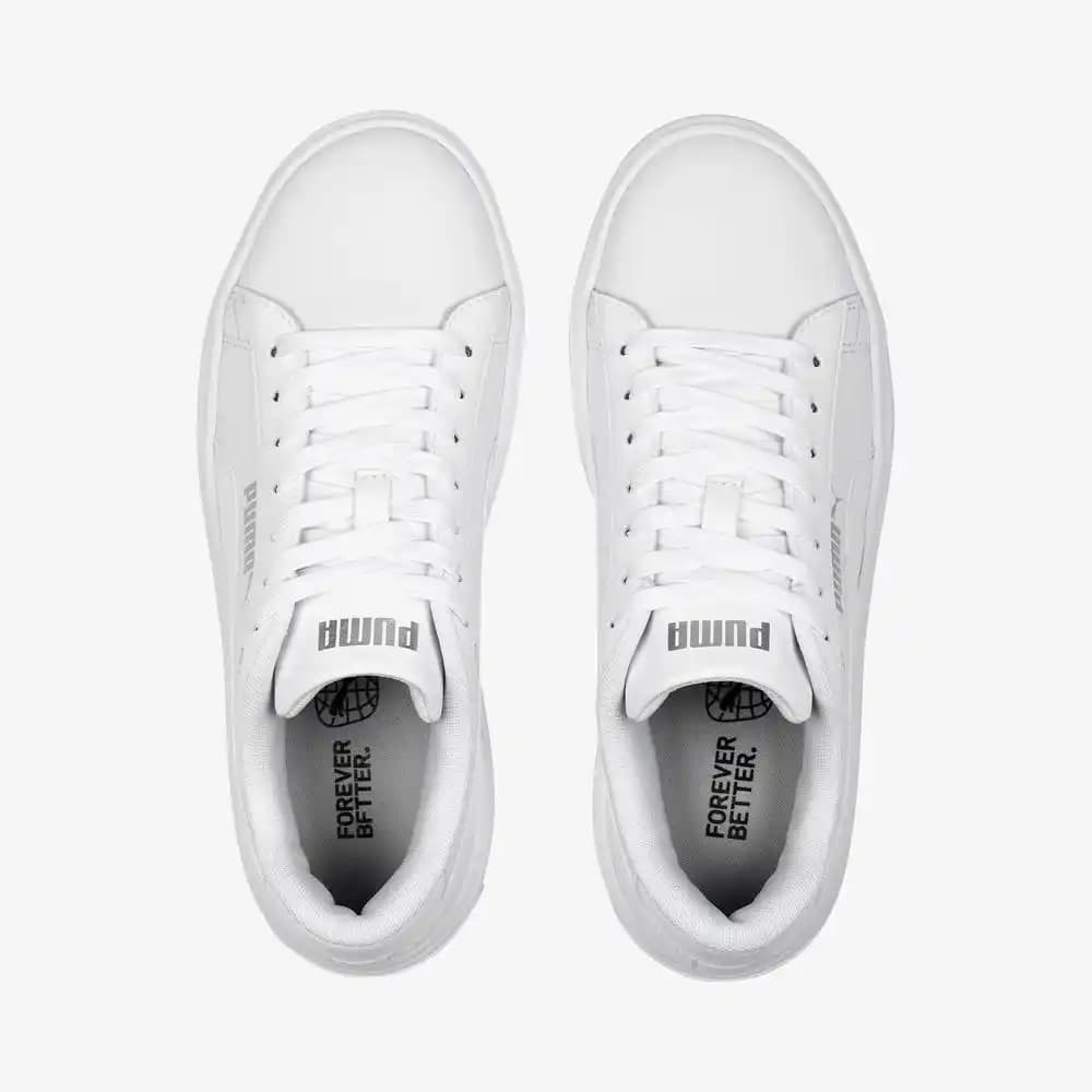 Puma Smash Beyaz: Moda Dünyasında Şıklık ve Rahatlığı Bir Arada Sunan Sneakers