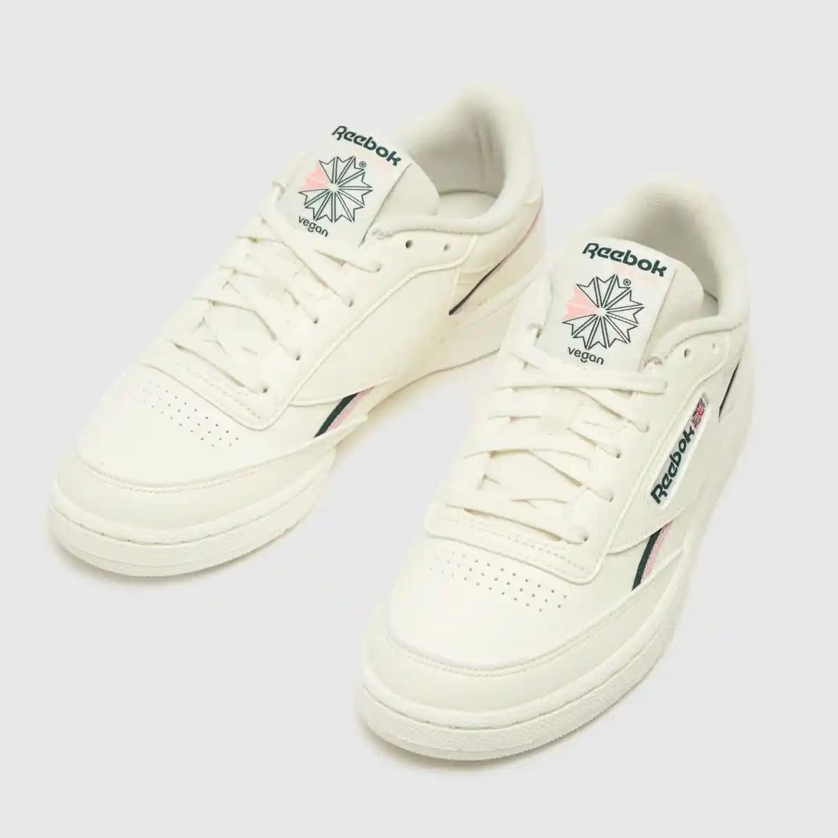 Reebok Club C 85 Vegan: Sürdürülebilir ve Şık Moda Seçeneği