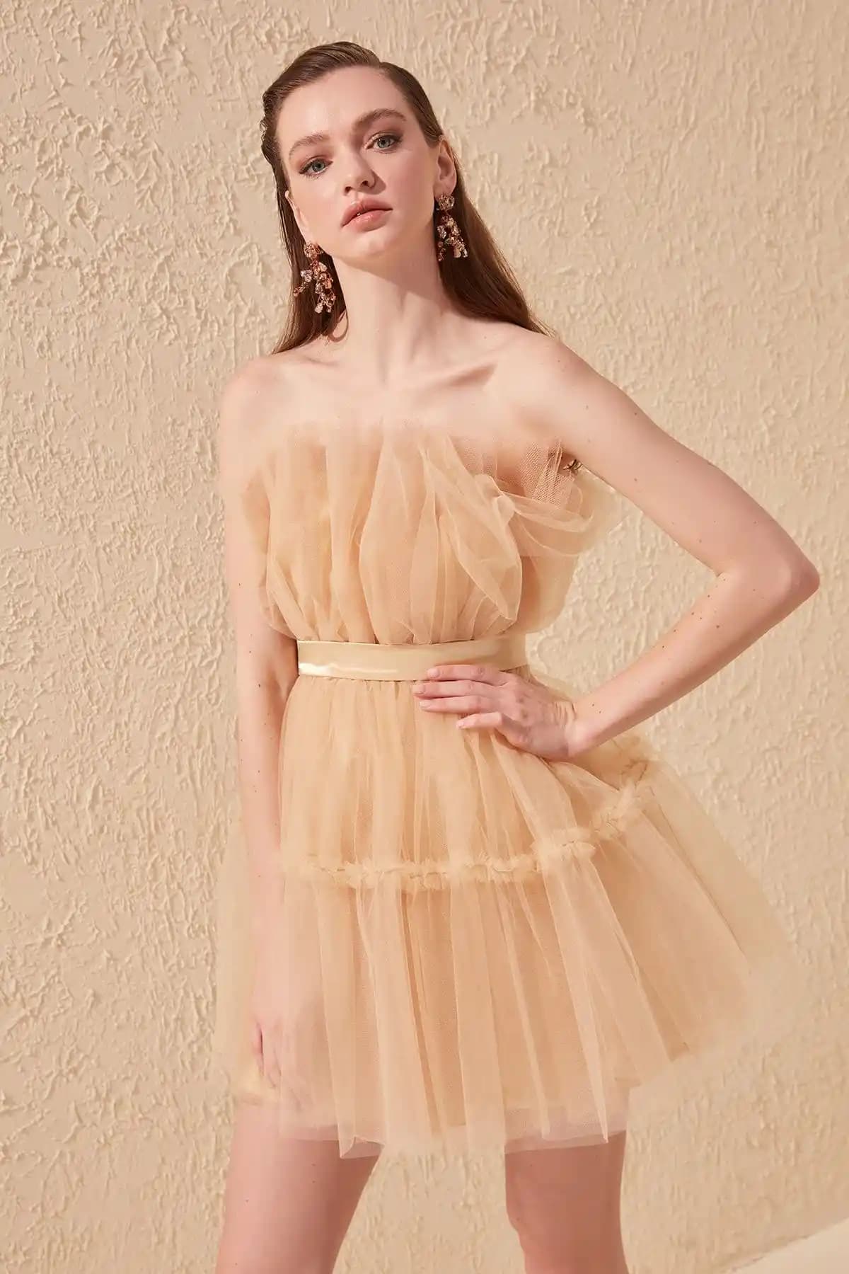 Resmi Kıyafetlerle Şıklık ve Profesyonellik İpuçları Modern Trendlerle Uyum Sağlar