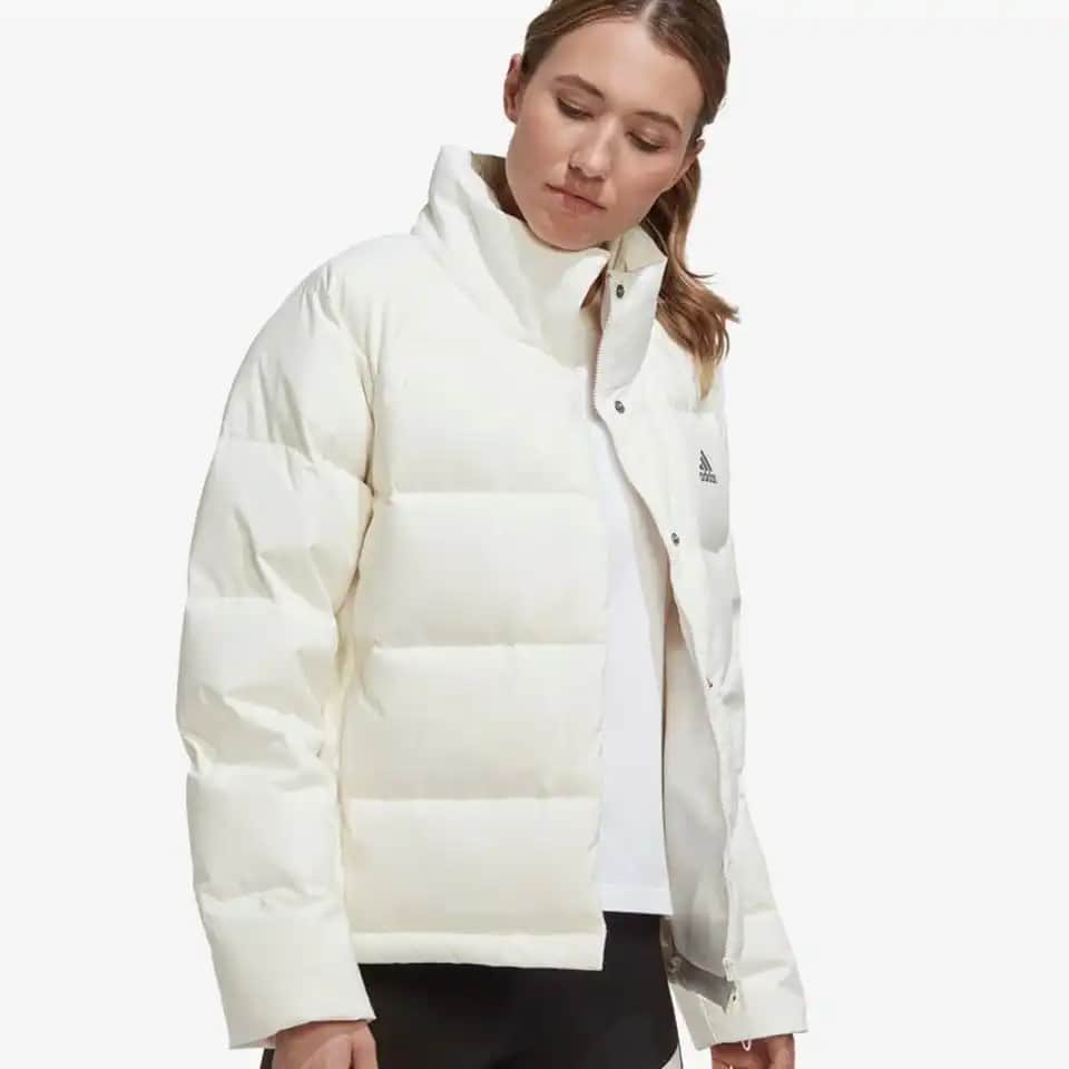 Rlx Mont: Moda ve Fonksiyonelliği Bir Araya Getiren Güncel Kış Montları