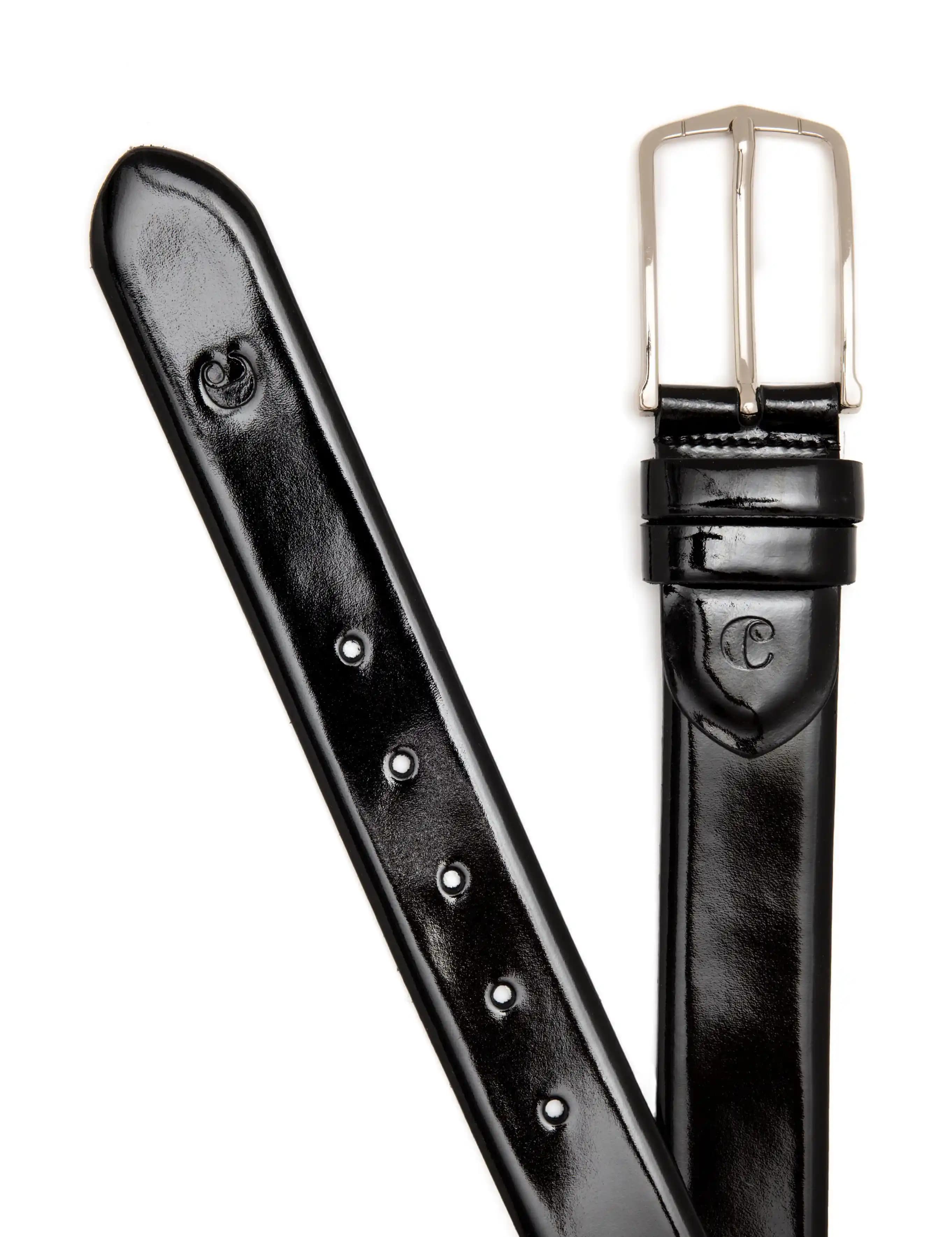 Rugan Kemer Modasında Şıklık ve Dayanıklılığı Bir Arada Sunan Aksesuar Seçenekleri