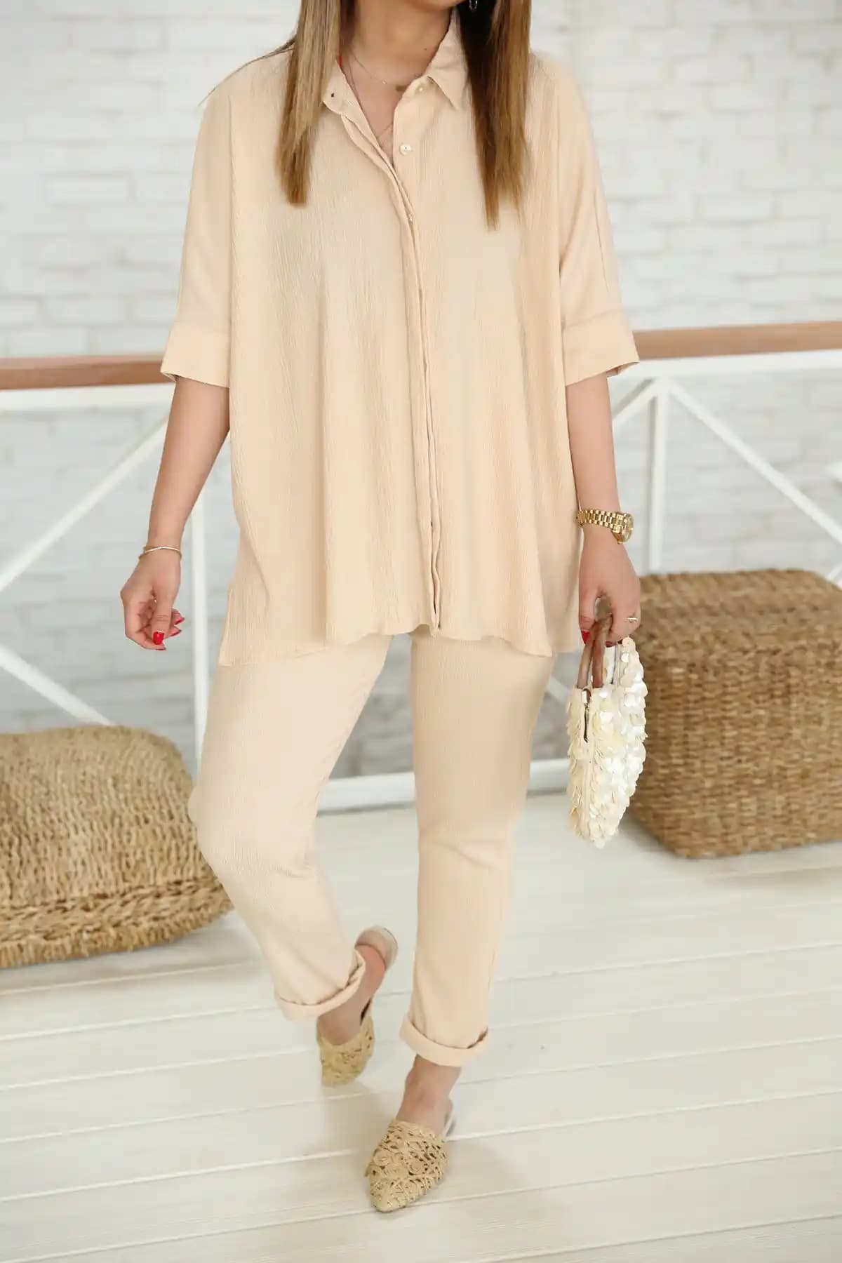 Salaş Gömlek ve Pantolon Takımlarıyla Günlük ve Şık Kombinasyonlar Rehberi