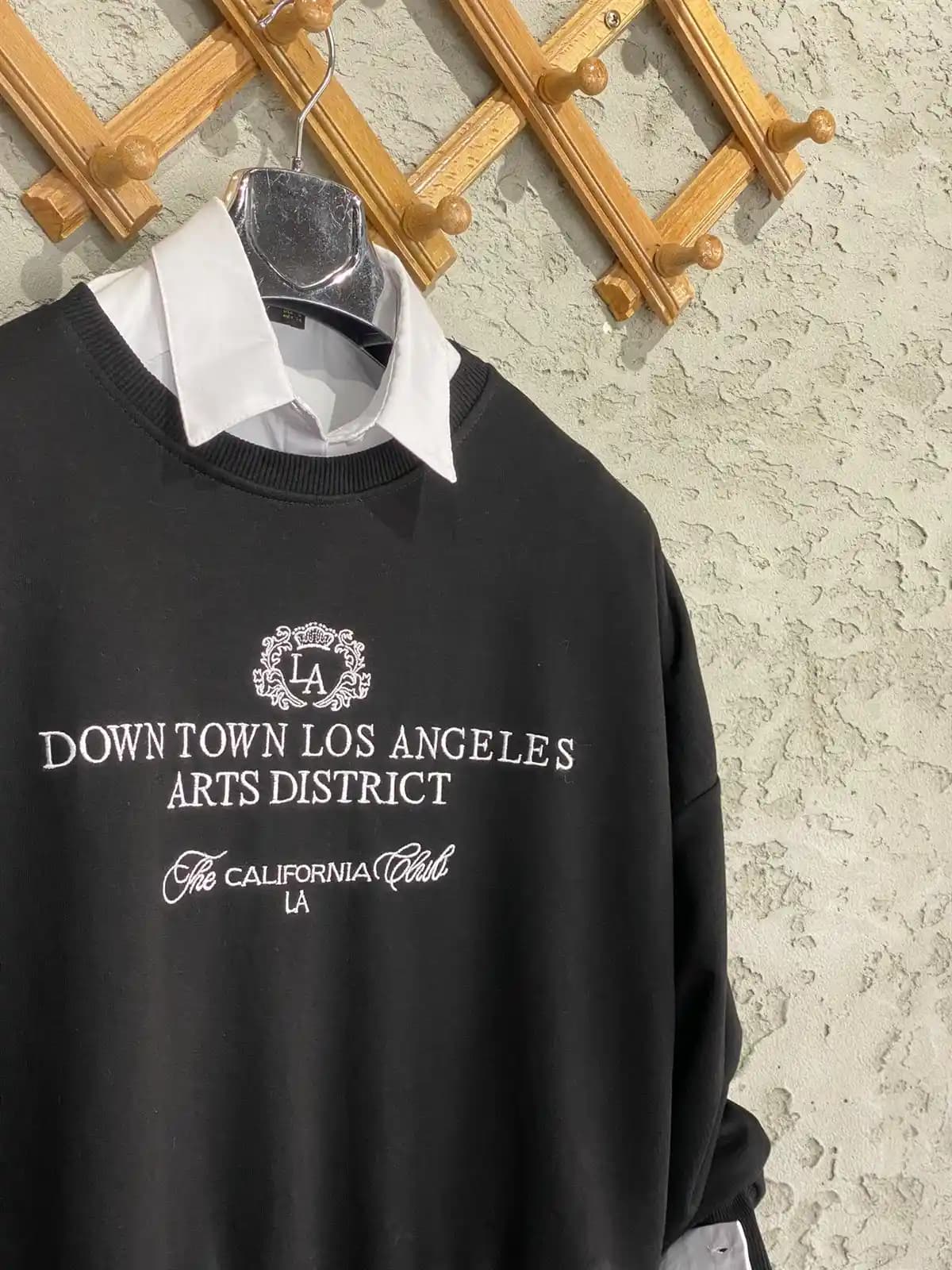 Salaş Sweat Nedir ve Günlük Şıklıkta Neden Tercih Edilir