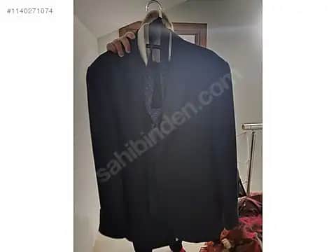 Satılık Takımlar: Moda ve İşlevselliği Bir Arada Sunan Uyumlu Kıyafet Koleksiyonları