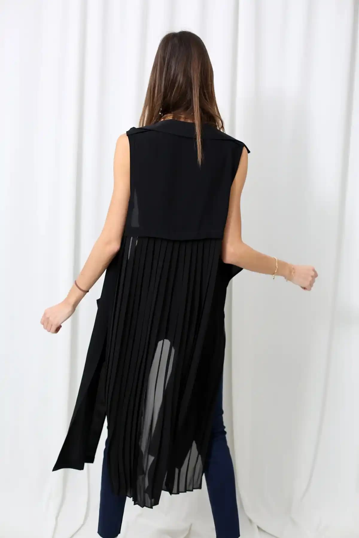 Şifon Yelek Modasında Güncel Trendler ve Stil Önerileri