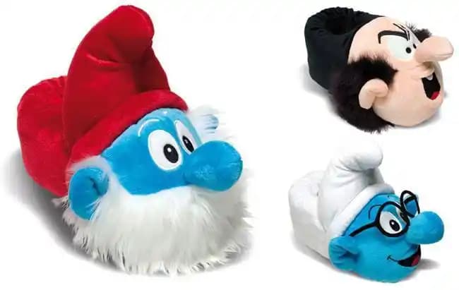 Şirinler Temalı Ayakkabılar Moda Dünyasında Eğlence ve Şıklık Bir Arada