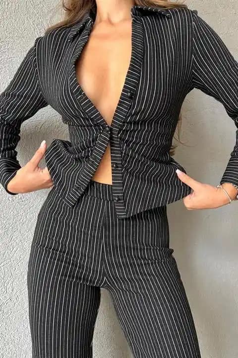 Siyah Çizgili Takımın Moda Dünyasındaki Yeri ve Kombinasyon Önerileri