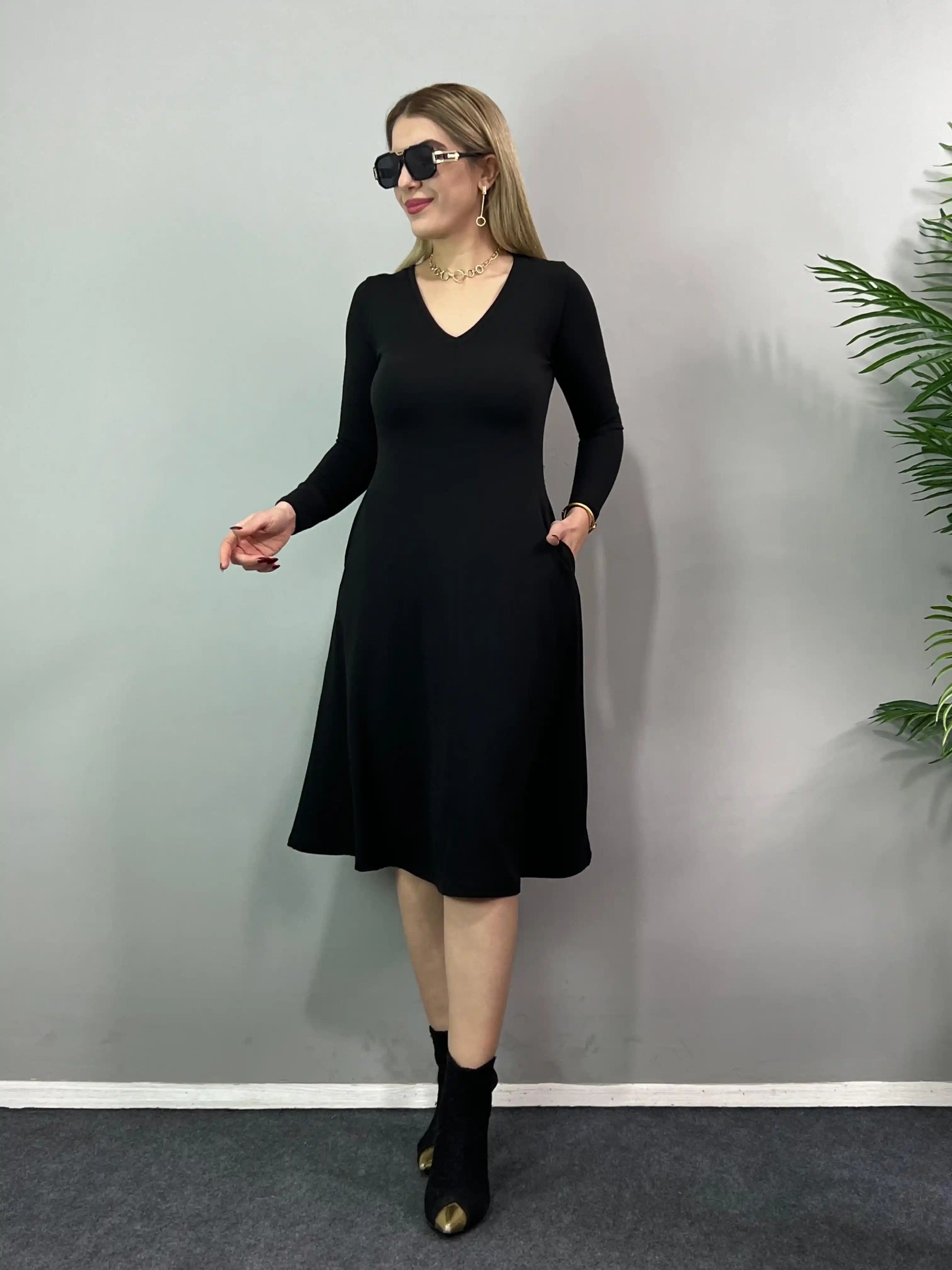 Siyah Diz Altı Elbiselerin Moda Dünyasındaki Yeri ve Stil İpuçları