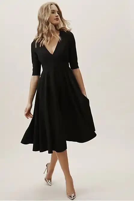 Siyah Elbise ve Ayakkabı Kombinleri: Şıklık ve Zarafetin En Güçlü Yolu