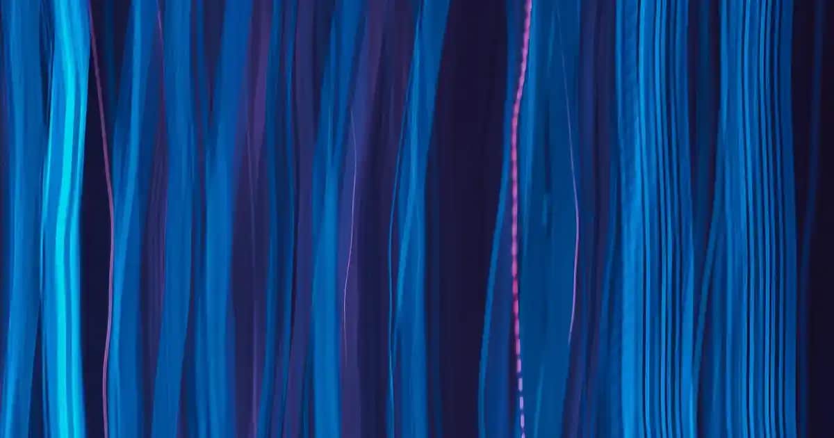 Siyah Kıyafetlerin Moda Dünyasındaki Yeri ve Güncel Trendler