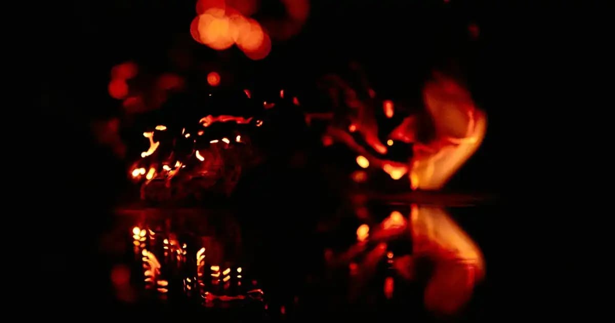 Siyah Söz Elbisesi: Zamanın Ötesinde Şıklık ve Modern Trendler