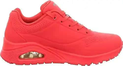 Skechers Kırmızı Kadın Ayakkabıları: Moda ve Konforun Bir Arada Olduğu Seçenekler