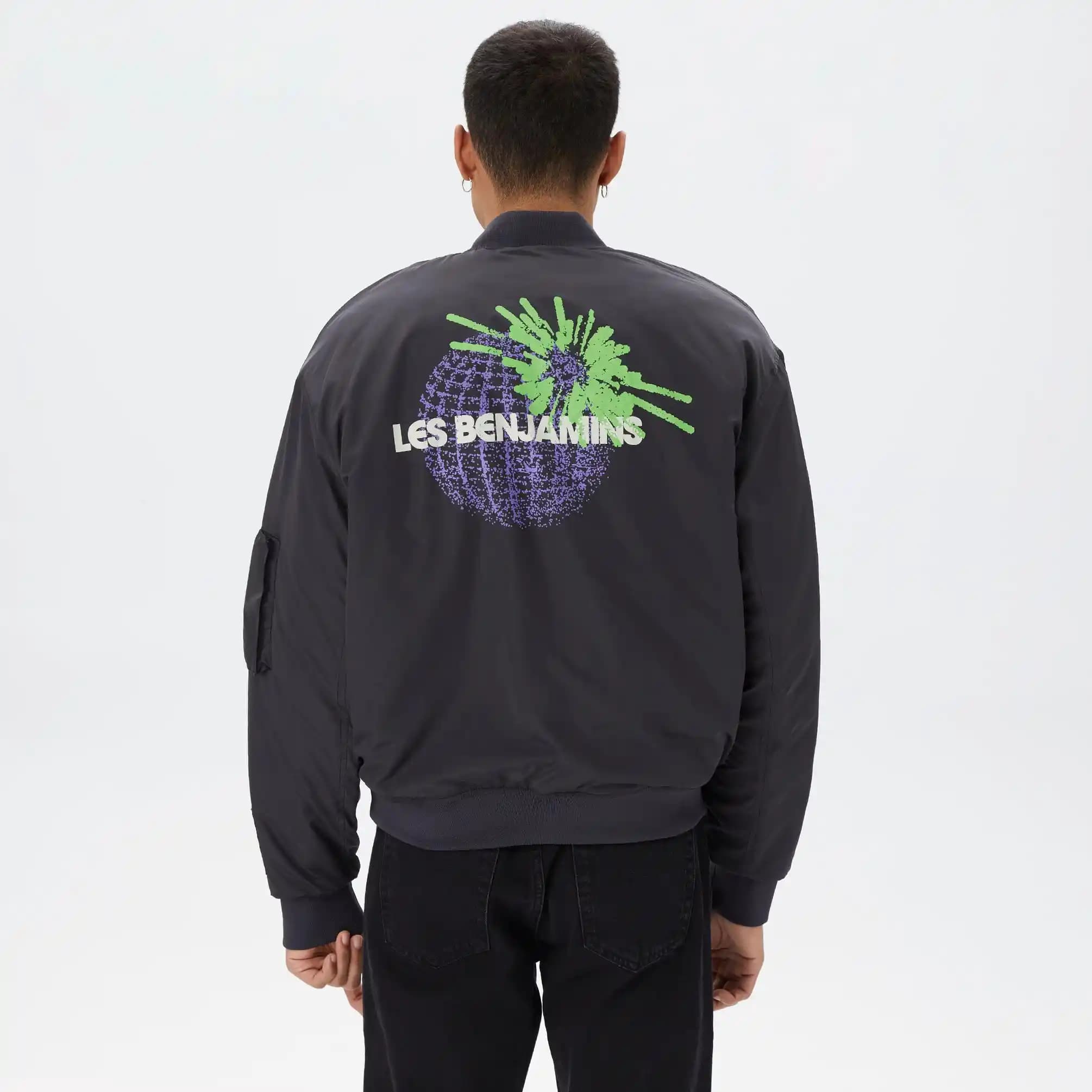 Superstep ve Benjamins Markalarıyla Genç ve Dinamik Moda İkonları Oluşumu