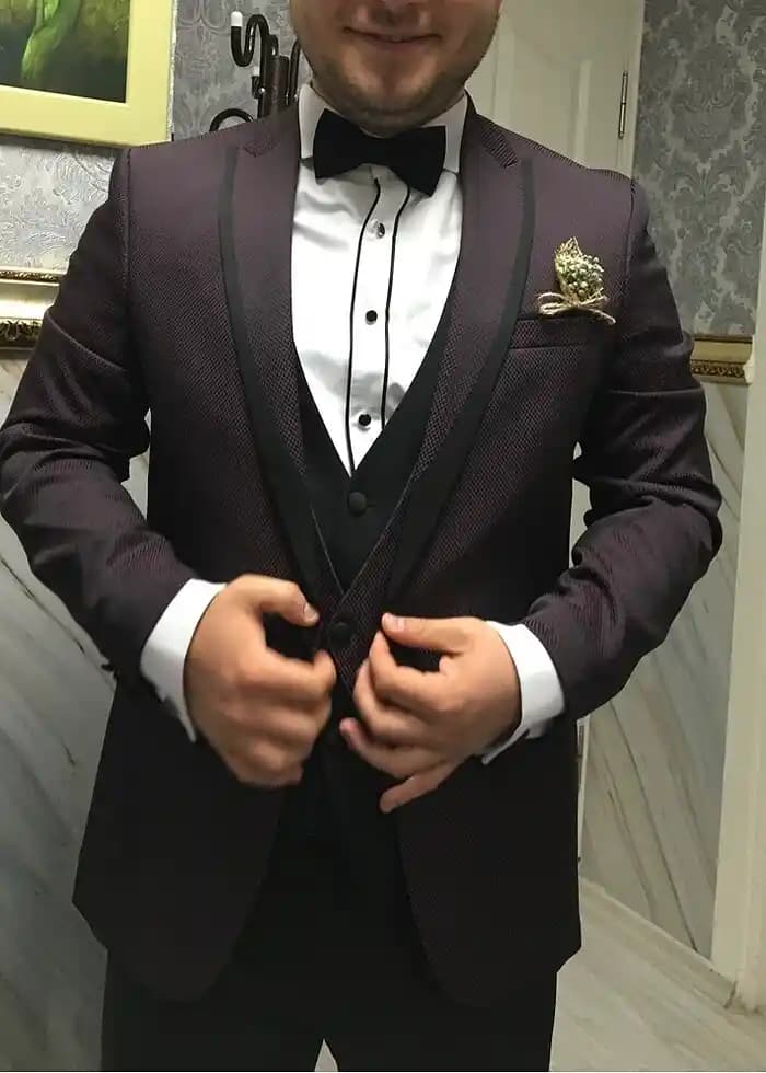 Süvari Damatlık Takım Elbise: Geleneksel ve Modern Tasarımlarla Şıklık ve Zarafet