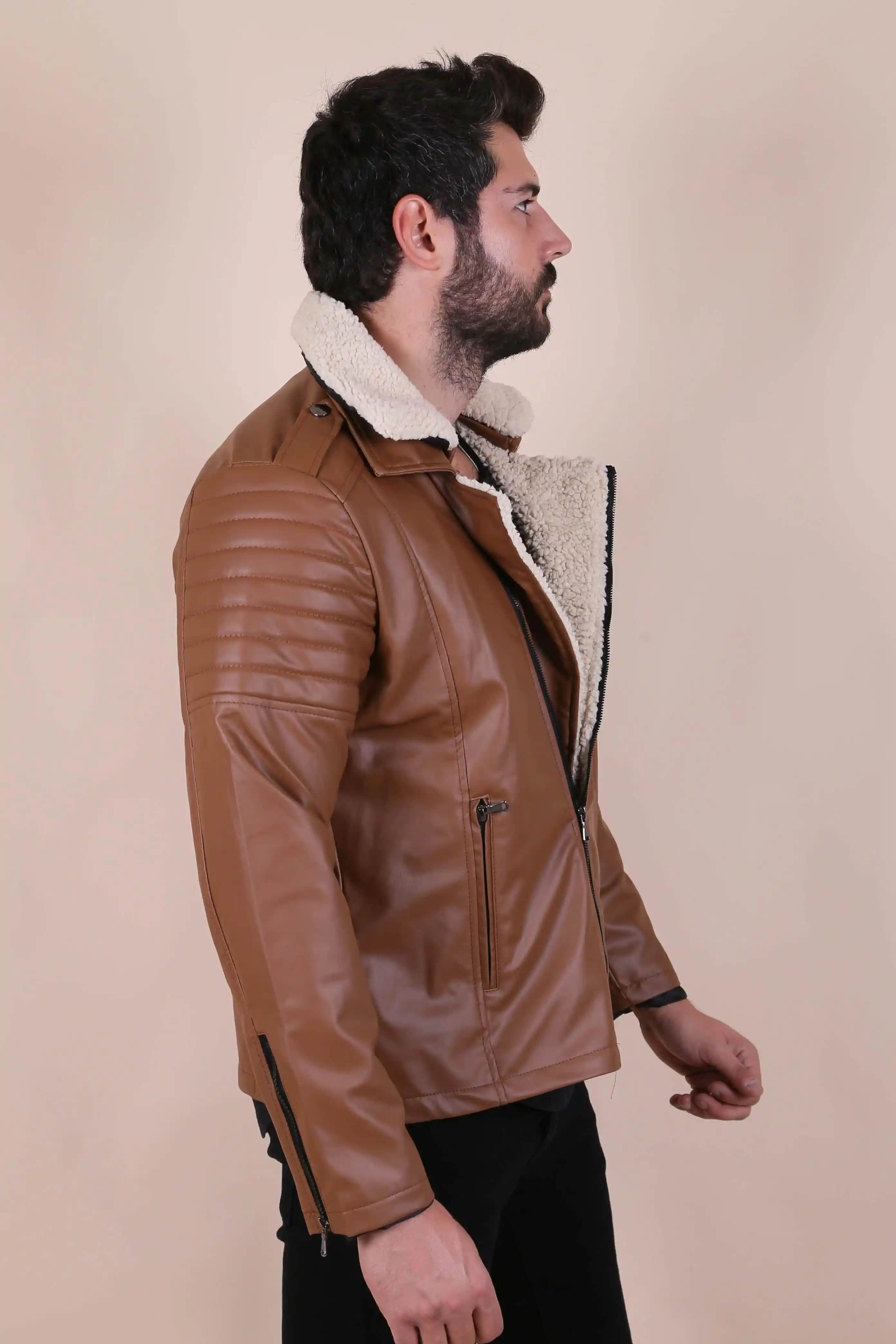 Taba Renkli Deri Montlar: Moda Dünyasında Zamansız Şıklık ve Güncel Trendler