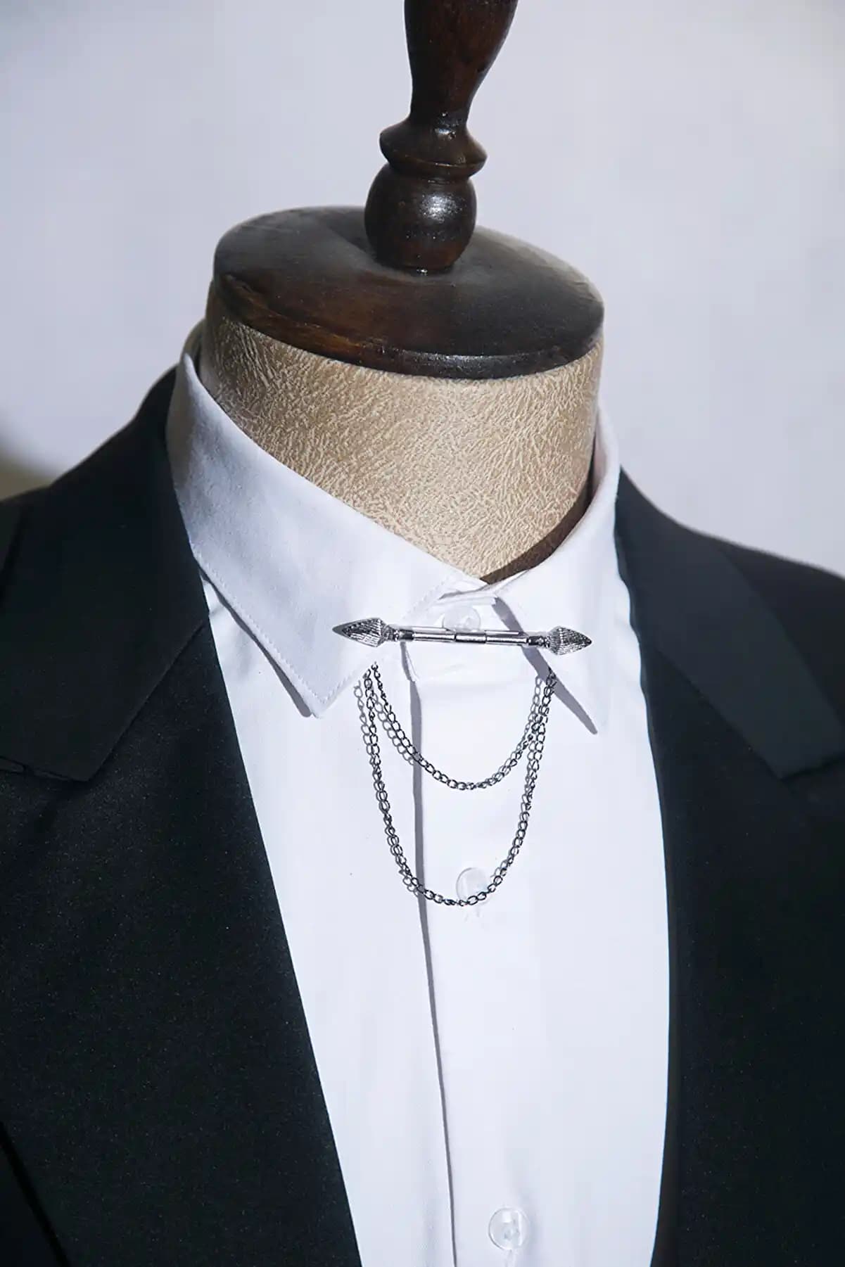 Takım Elbise Gömlek Zinciri Nedir ve Moda Dünyasındaki Yeri Hakkında Detaylar