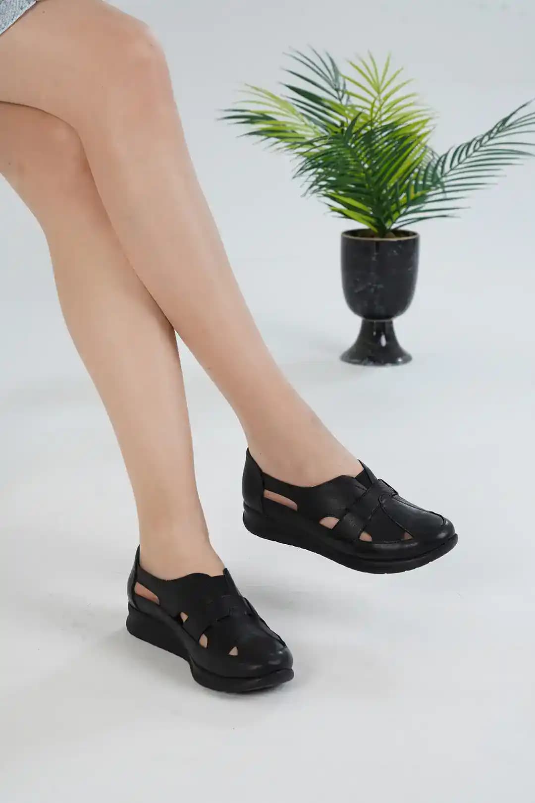 Taraklı Ayaklar İçin En Uygun Ayakkabı Markaları ve Moda Dünyasında Konfor