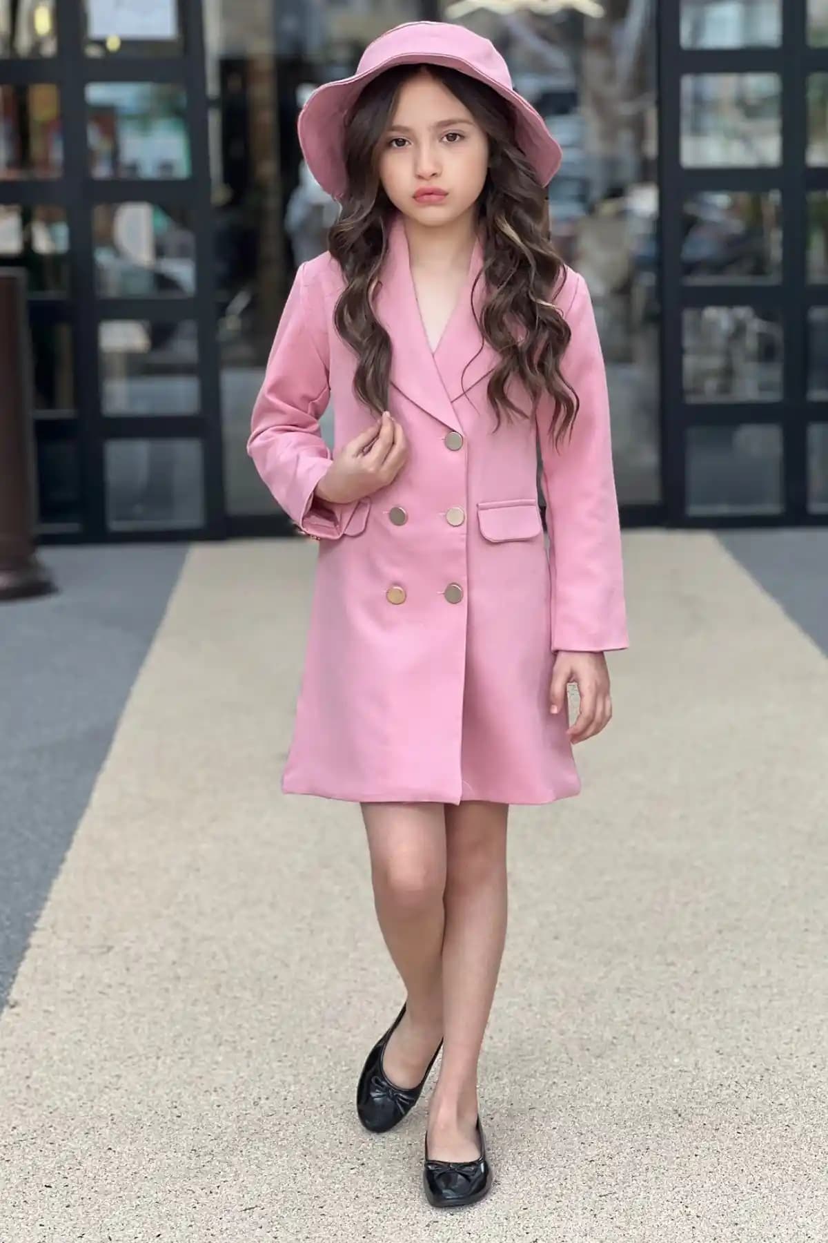 Tarz Ceketler: Moda Trendleri ve Kombinasyon İpuçlarıyla Kendinizi İfade Edin