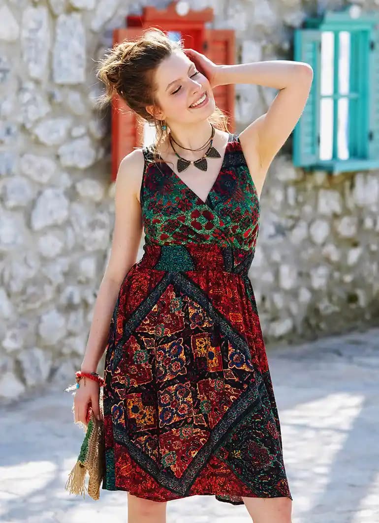 Tarz Elbise Modelleri: Güncel Trendler ve Kişisel Stil Yaratma Rehberi