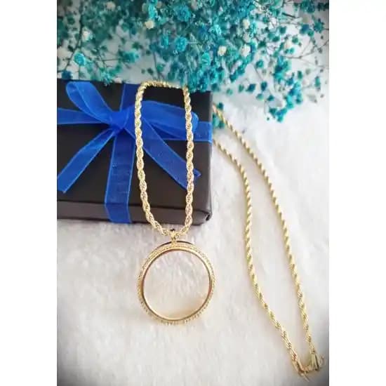 Tarz Takılar: Moda Dünyasında Kendini İfade Etmenin Şık ve Güncel Yolu