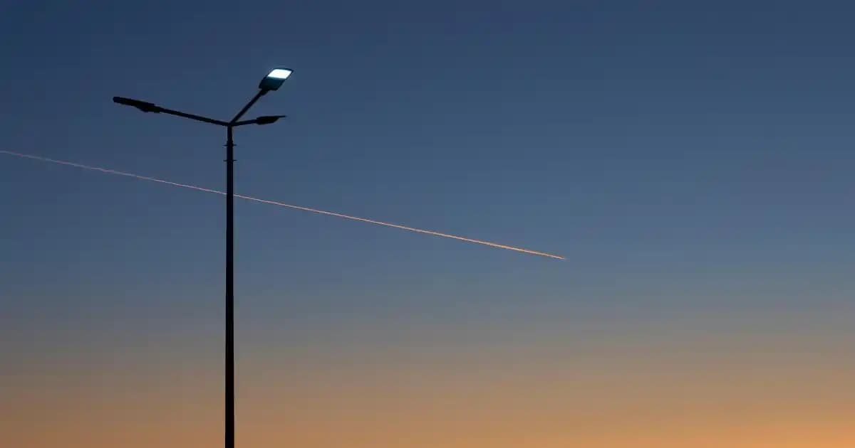 Taş Kolye Modelleri: Doğadan Gelen Şıklık ve Modern Takı Trendleri