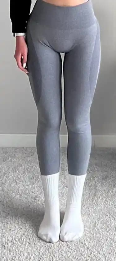 Tayt ve Çorap Kombini Rehberi: Stil ve Rahatlık İçin En İyi İpuçları