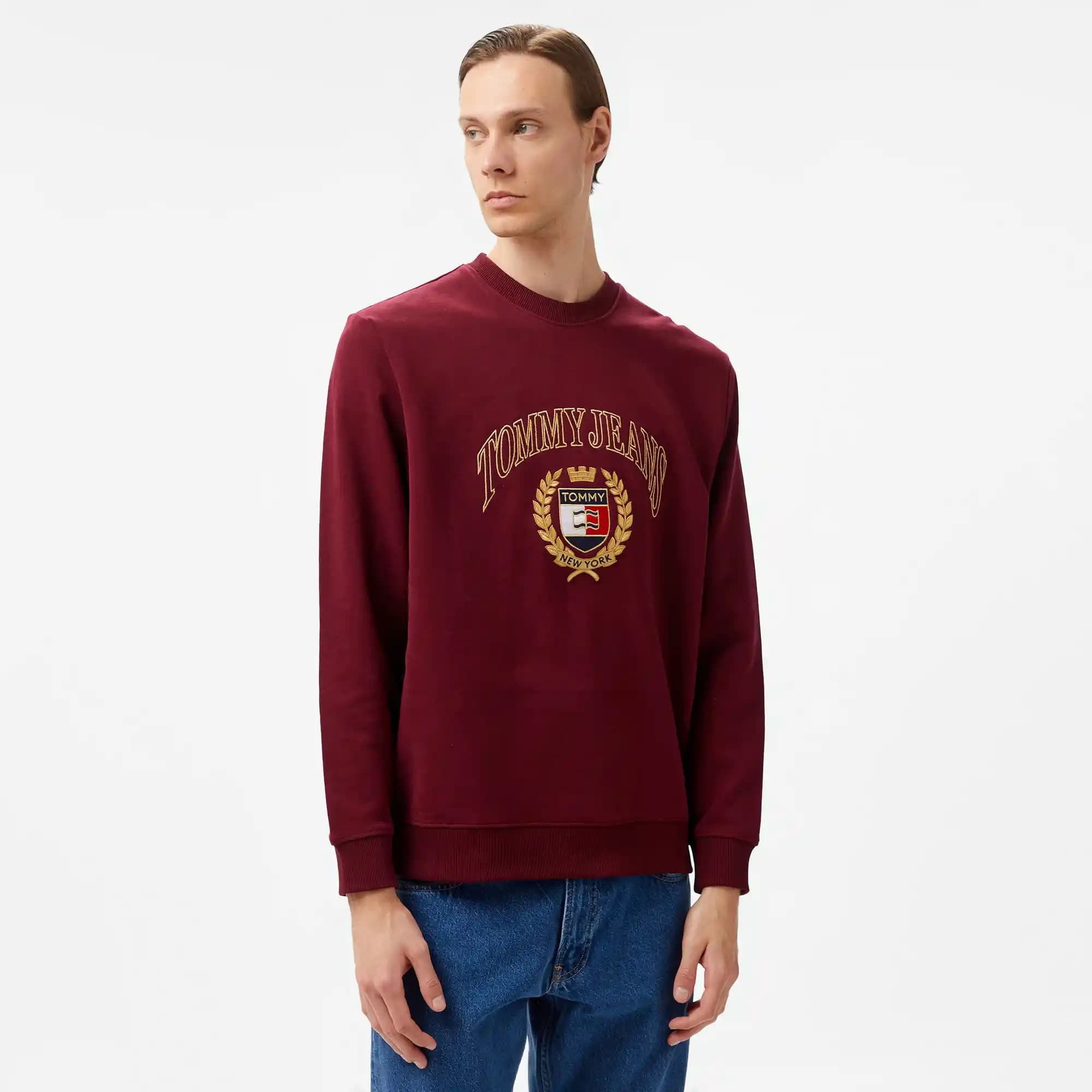 Tommy Hilfiger Arması: Amerikan Ruhunu ve Moda Dünyasındaki Yeri