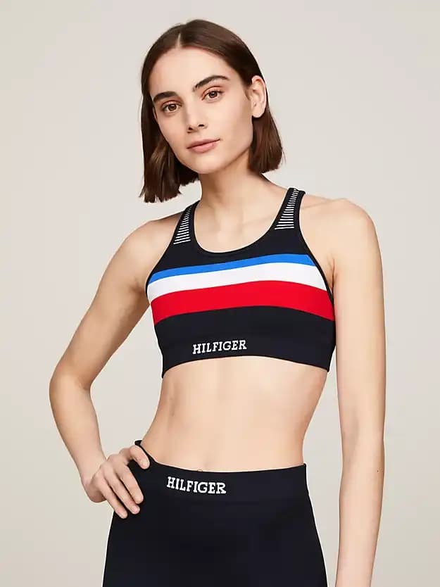 Tommy Hilfiger İç Giyim Koleksiyonlarıyla Şıklık ve Konforu Bir Arada Sunuyor