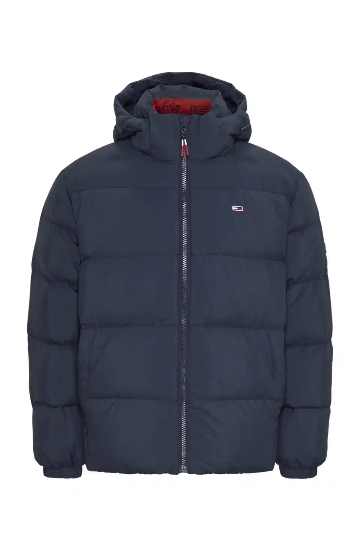 Tommy Hilfiger Lacivert Montlar: Şıklık ve Fonksiyonellik İçin Modern Seçenekler