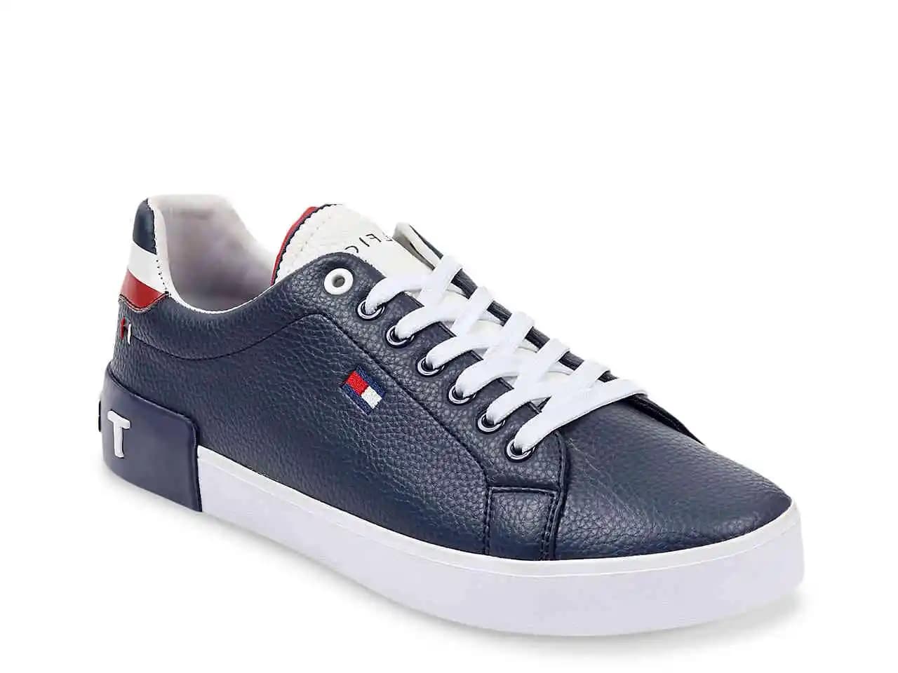 Tommy Hilfiger Sneakers Koleksiyonlarıyla Moda ve Konforu Bir Arada Yakalayın