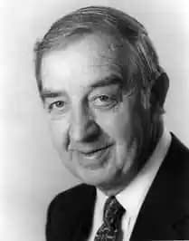 Tommy Mont'un Moda Tasarım Felsefesi ve Endüstrideki Yenilikçi Yaklaşımları