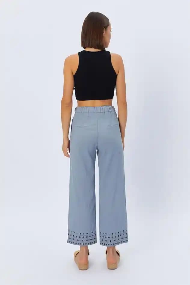 Toptan Pantolon Seçenekleri ve Moda Trendleri: Ekonomik ve Şık Bir Alternatif