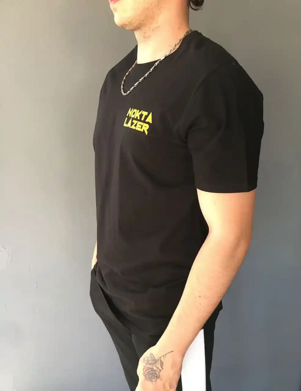 Toptan Tişört Modasında Güncel Trendler ve İşletmeler İçin Fırsatlar Analizi