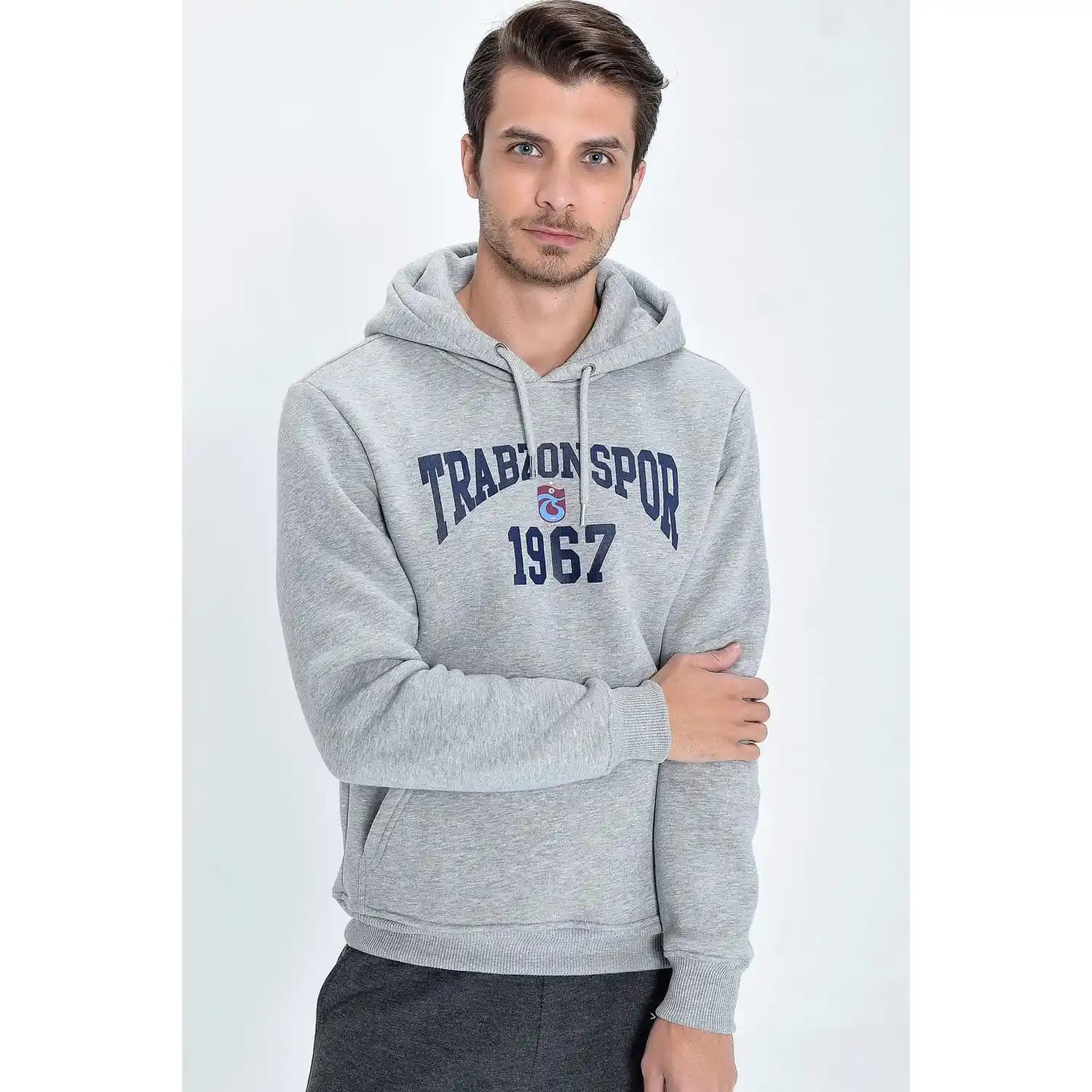 Trabzonspor Erkek Sweatshirtleri: Moda ve Takım Ruhu Bir Arada Sunan Şık Spor Giyim Ürünleri